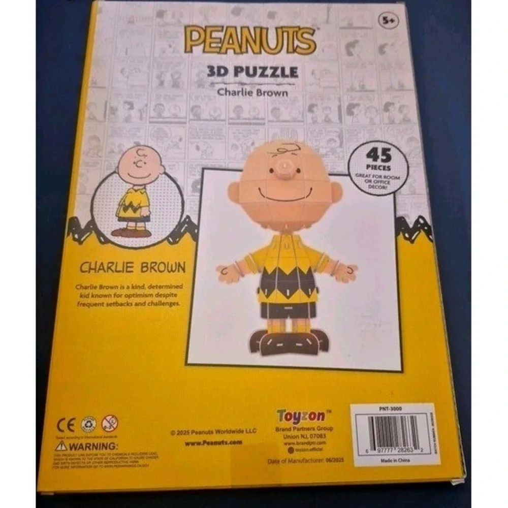 New Peanuts Charlie Brown 3D Puzzle by Toyzon‎ 45 Pieces NIB Sealed Display